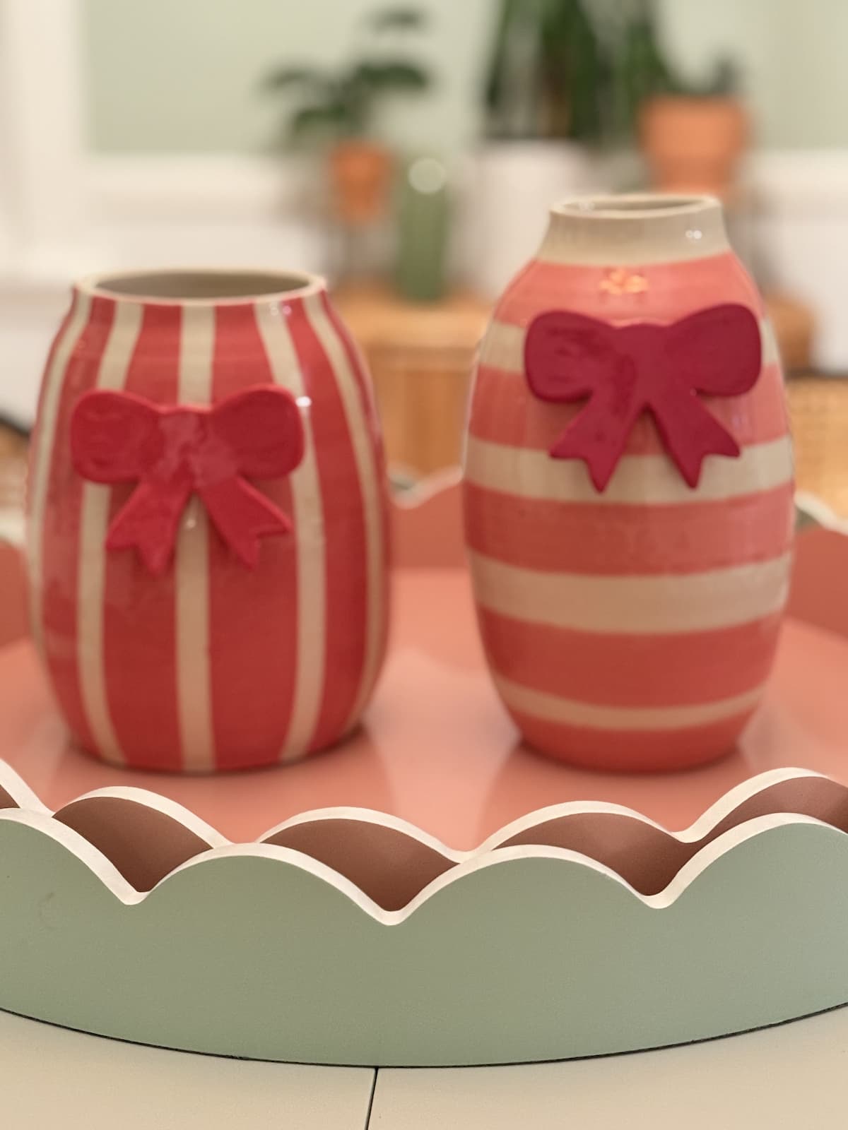Striped bow vases on tray